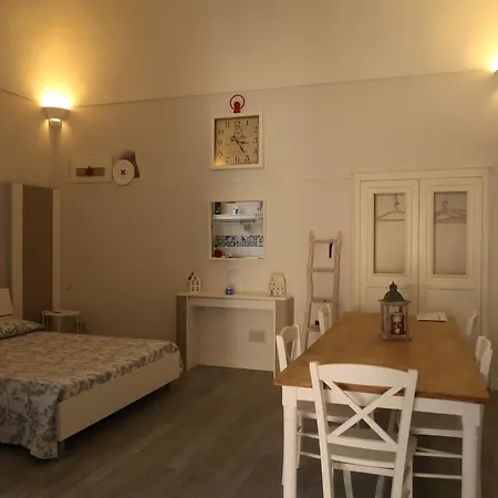 La Casetta-centrale-parcheggio Gratuito Holiday home *
