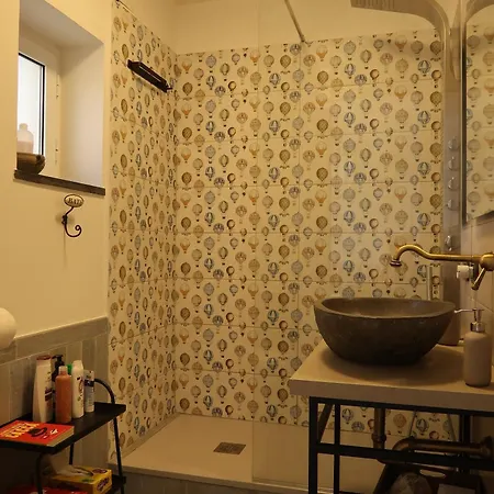La Casetta-centrale-parcheggio Gratuito Holiday home *