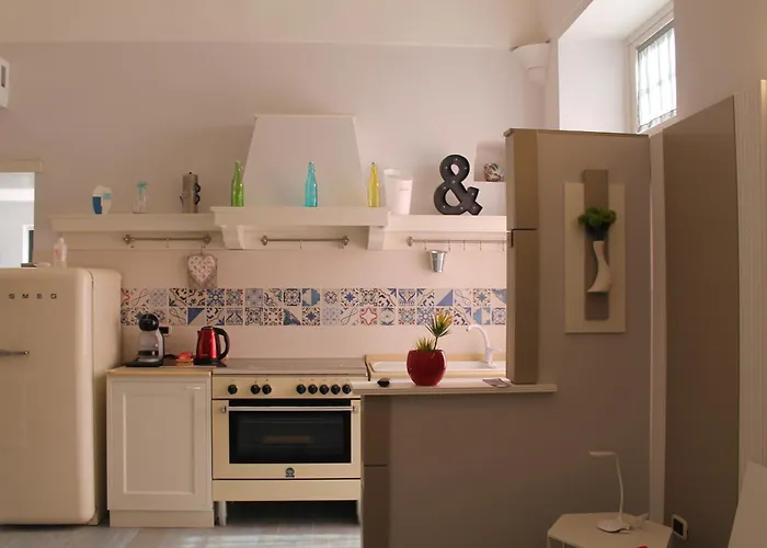 La Casetta-centrale-parcheggio Gratuito Будинок відпочинку Помпеї