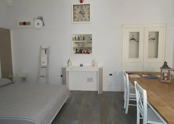 La Casetta-centrale-parcheggio Gratuito * Помпеї